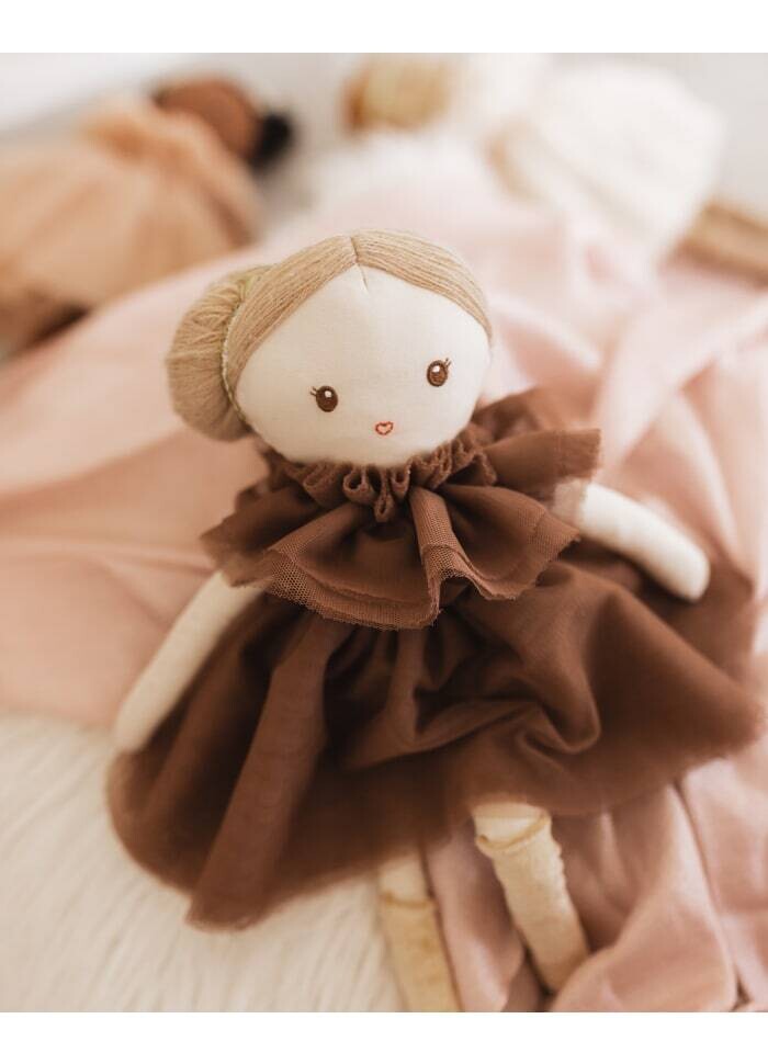 Dollie Maggie Lu